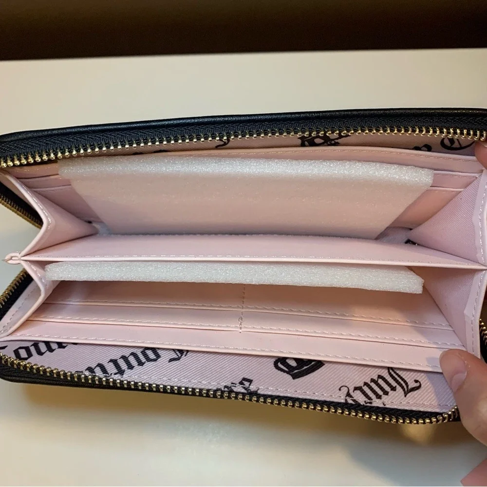 NWT Juicy Couture Tied With a Bow Large Zip Around Wallet